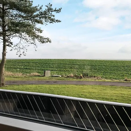 Four-bedroom Holiday In 6 Hotell